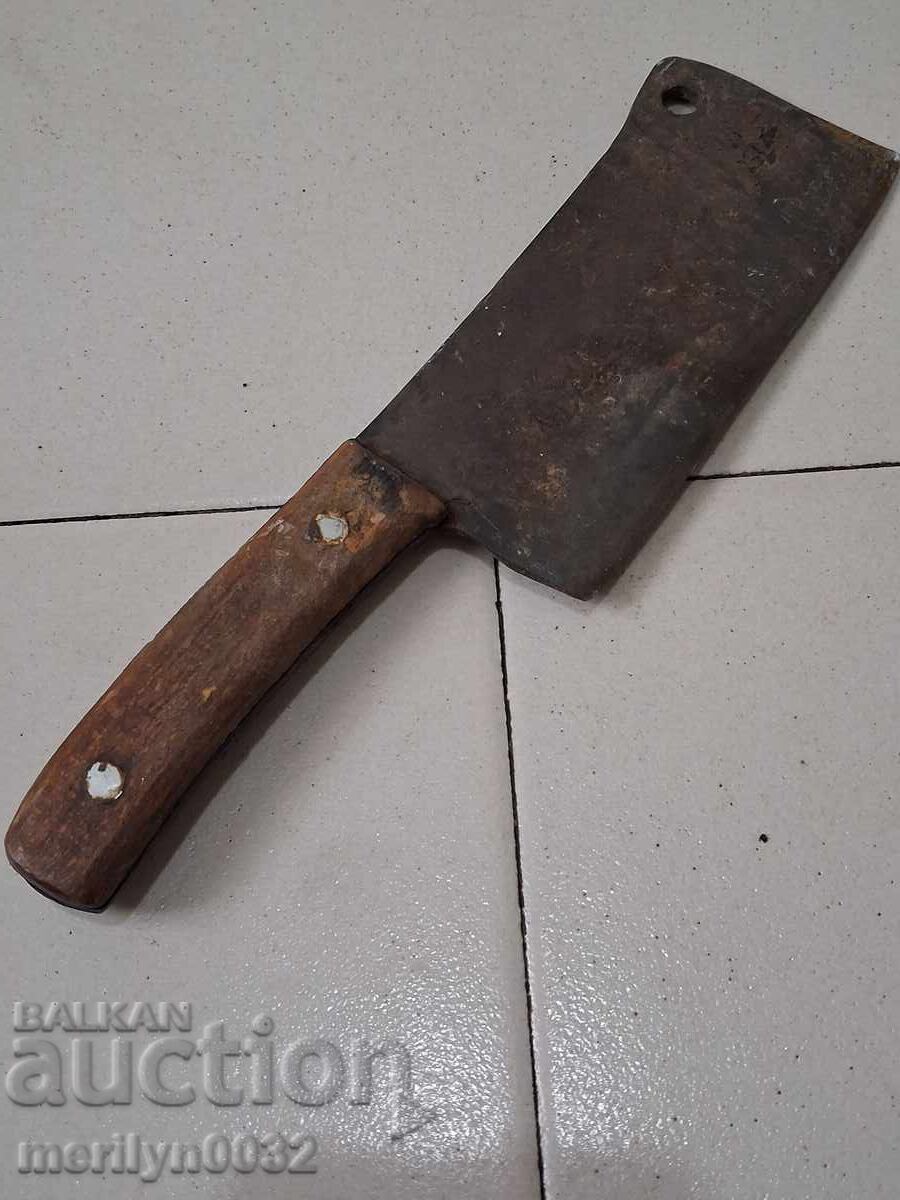 Σάτυρος, τσεκούρι, μαχαίρι, σφυρήλατο σίδερο Σάτυρος, τσεκούρι, μαχαίρι, σφυρήλατο σίδερο