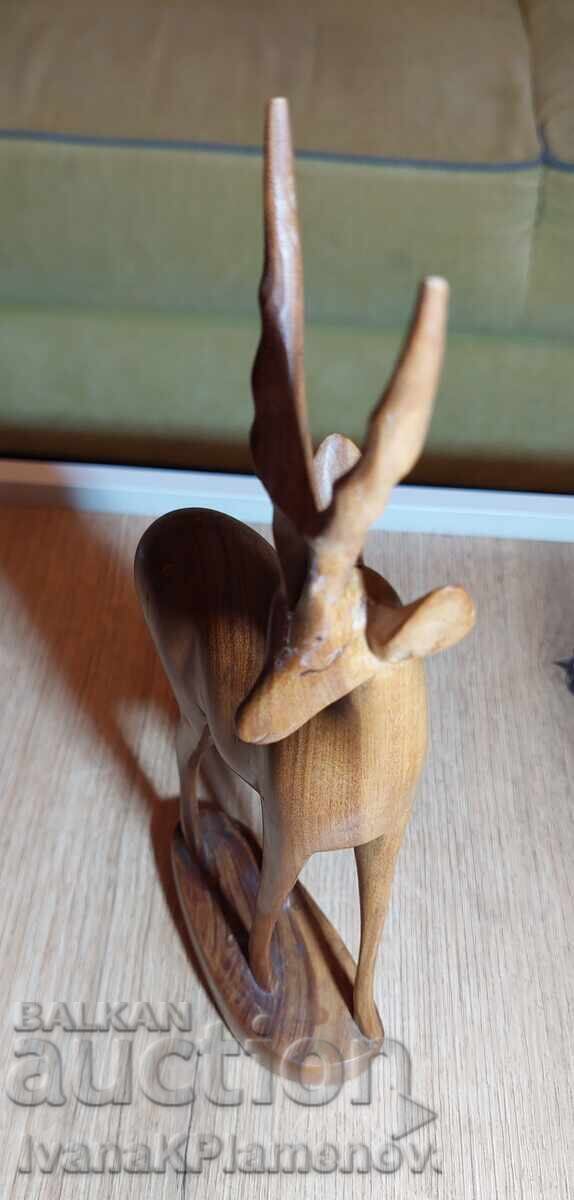 Sculptură în lemn pentru cunoscători - 5