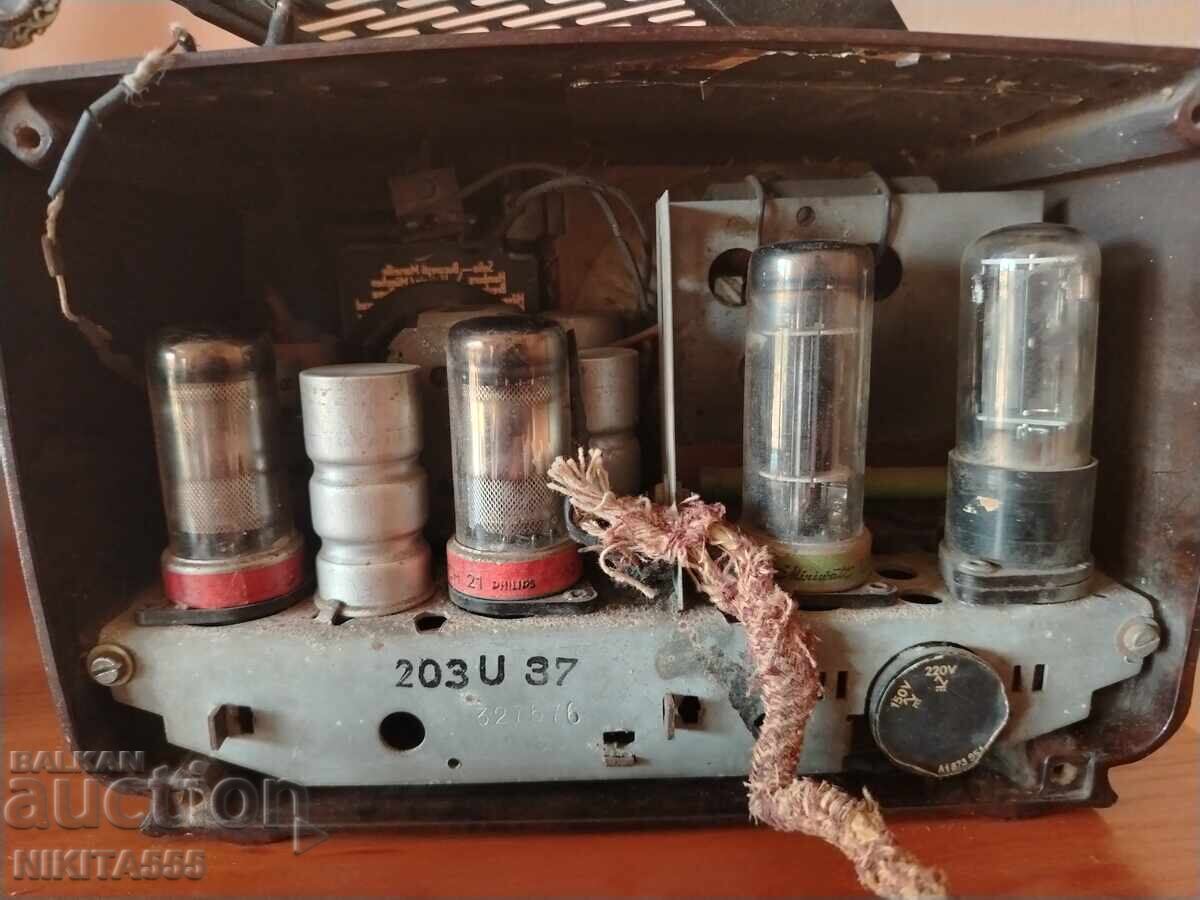 Παράδοση Παλιό μικρό ραδιόφωνο μπακελίτη Philips 203U 37 Belgium (Βέλγιο)