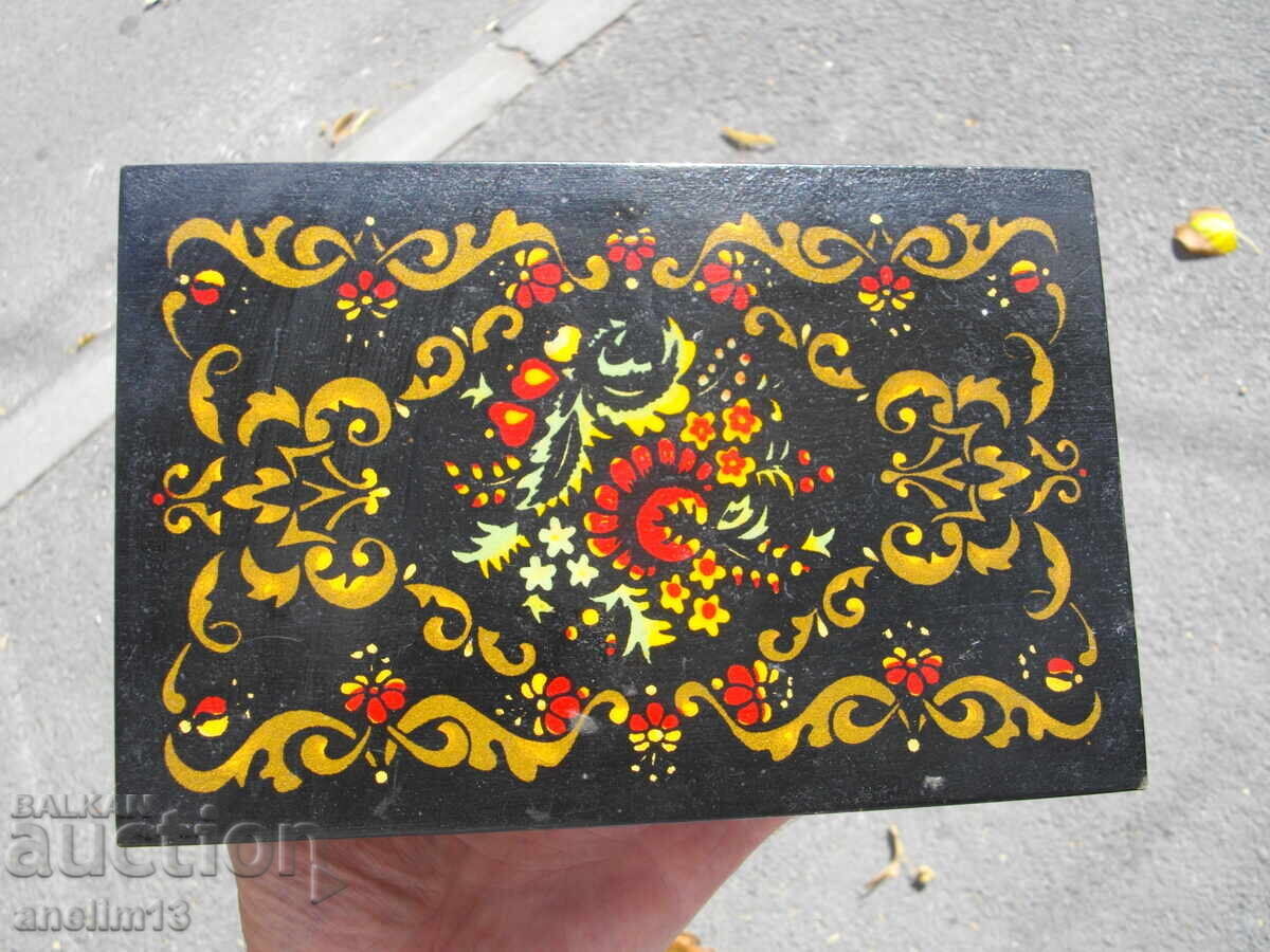 OLD HAND-PAINTED JEWELRY BOX USSR with price 45.00 BGN | € 23.01