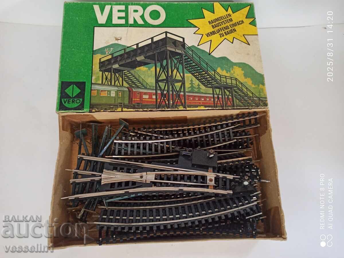 Set of rails and posts 6.5 for train vero piko marklin lima Set of rails and posts 6.5 for train vero piko marklin lima