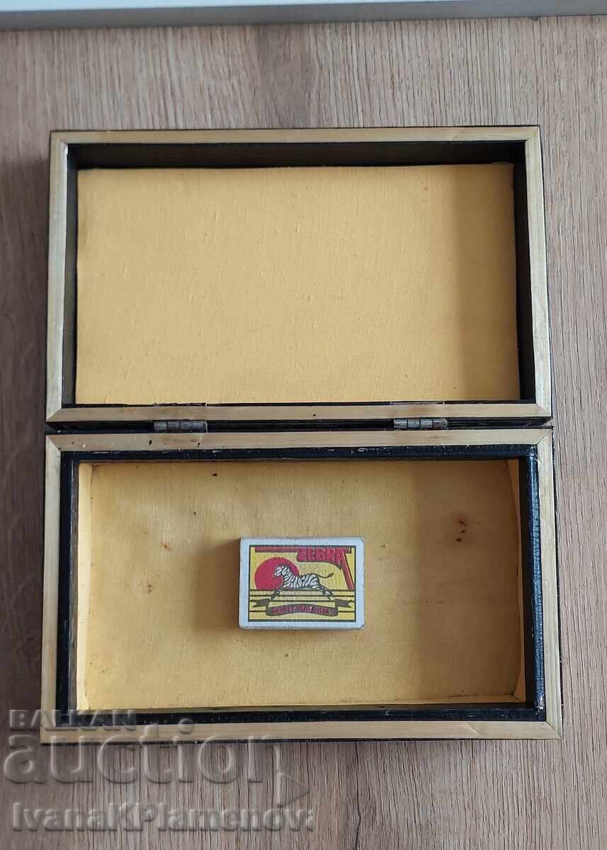 Cutie din lemn retro pentru colecționari - 6