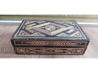 Ξύλινο ρετρό κουτί για συλλέκτες