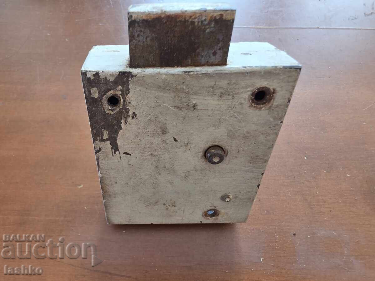 Παράδοση Παλιό λουκέτο Παράδοση Παλιό λουκέτο