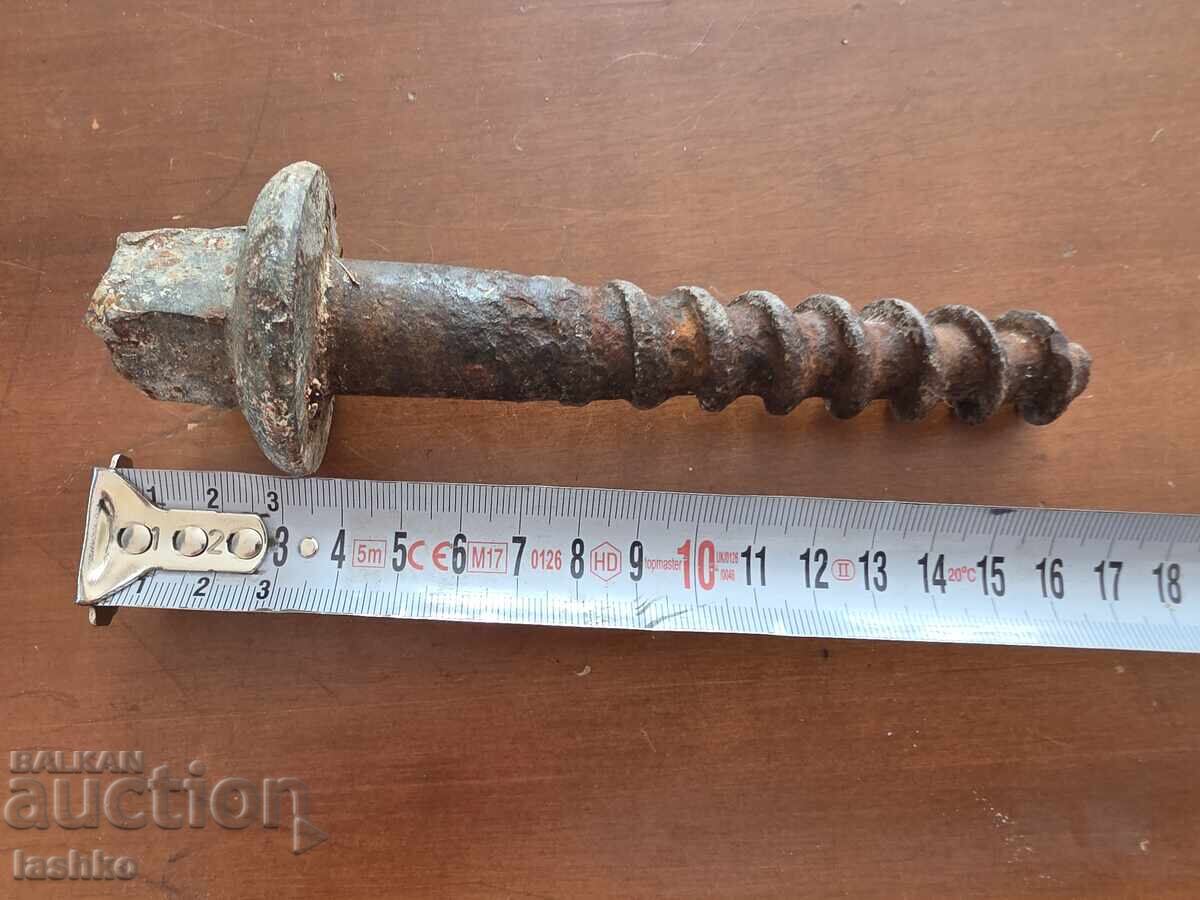 Δημοπρασία Παλιό σφυρήλατο μπουλόνι Δημοπρασία Παλιό σφυρήλατο μπουλόνι