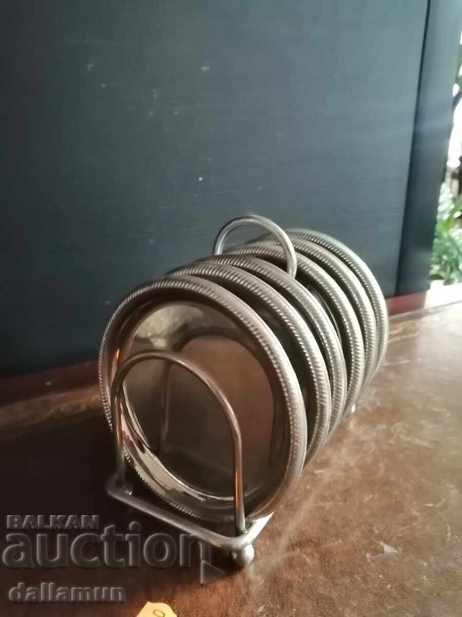 6 броя метални поставки за чаши на стойка с цена 25.00 лв. | € 12.78