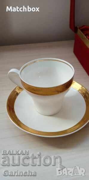 Serviciu de cafea din portelan cu preț 300.00 BGN | € 153.39 Serviciu de cafea din portelan cu preț 300.00 BGN | € 153.39