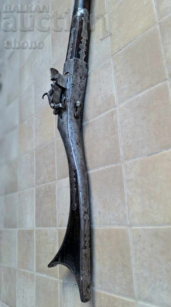 Auction  Cannon, cream, shishane, boilie, carnation