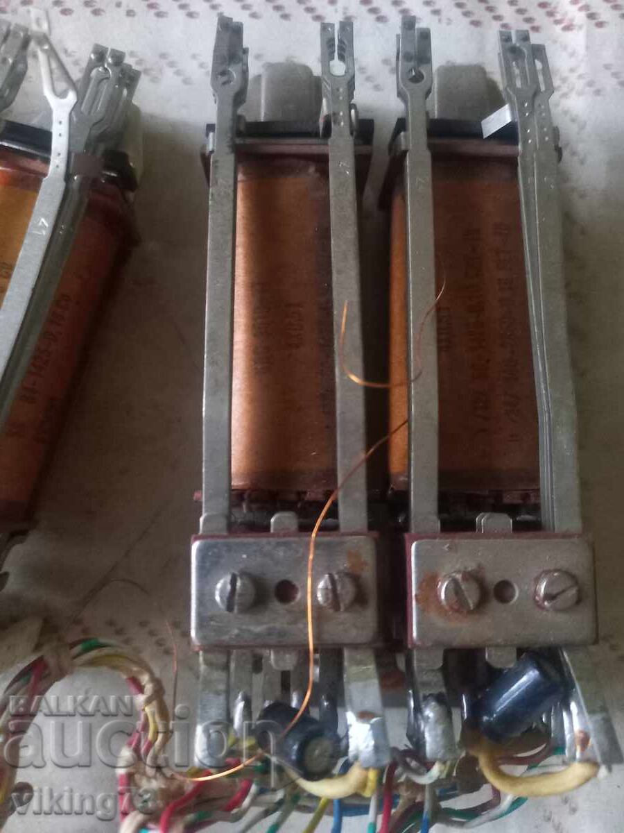 Relays, BG, soc with price € 6.00 | 11.73 BGN