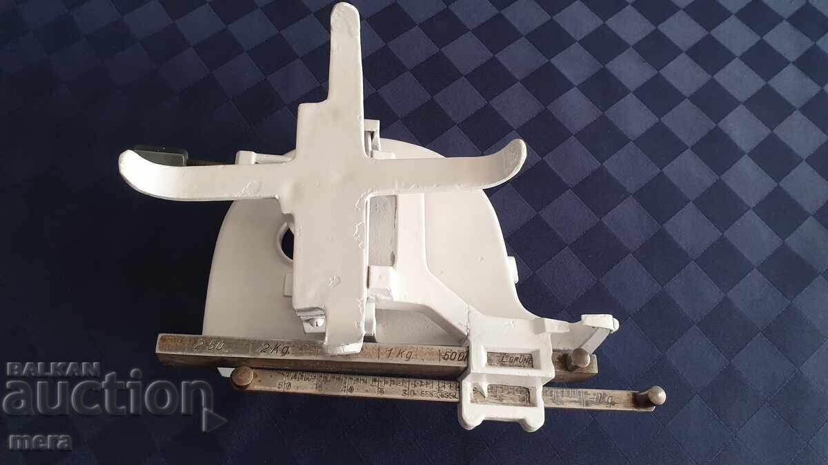 Delivery of Antique Austrian Scale L.Gruner