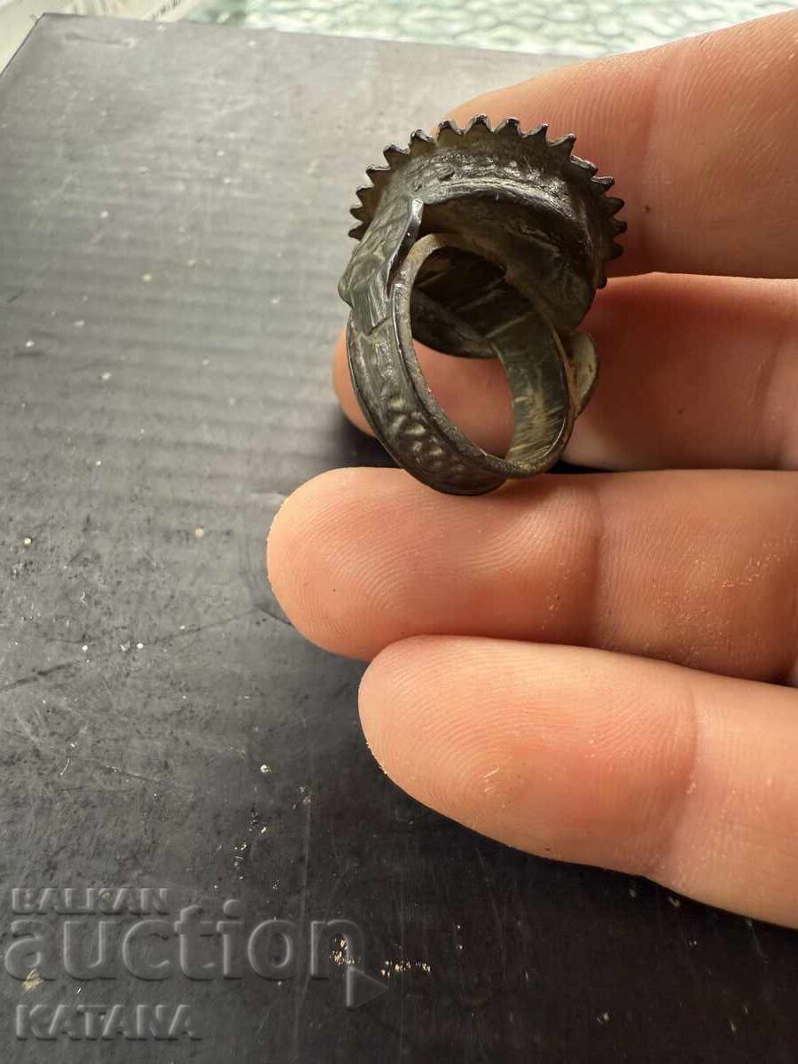 Доставка на Стар възрожденски пръстен