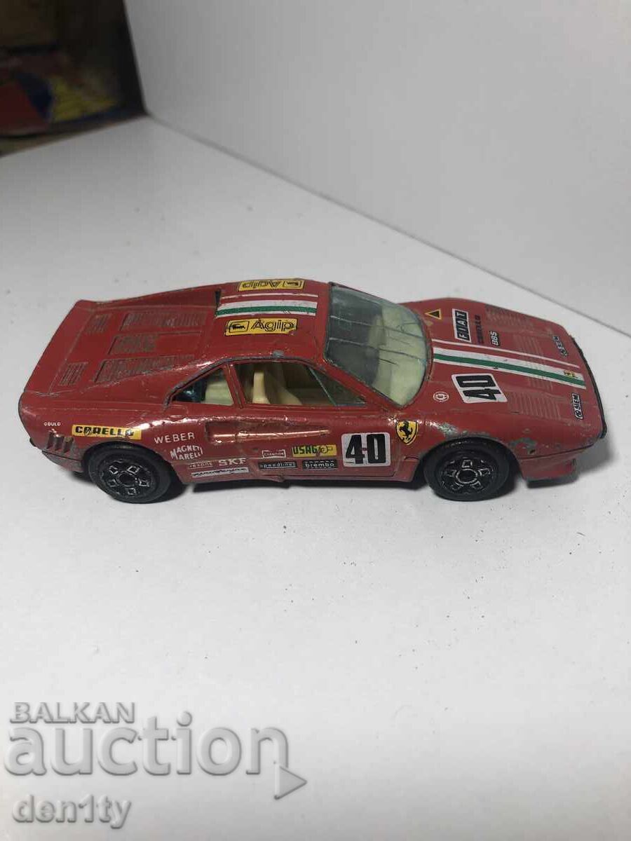 Bburago метален модел ferrari gto 1/43 с цена 7.00 лв. | € 3.58
