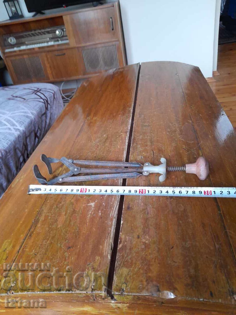 Old tongs, a device for removing jars with price 45.00 BGN | € 23.01