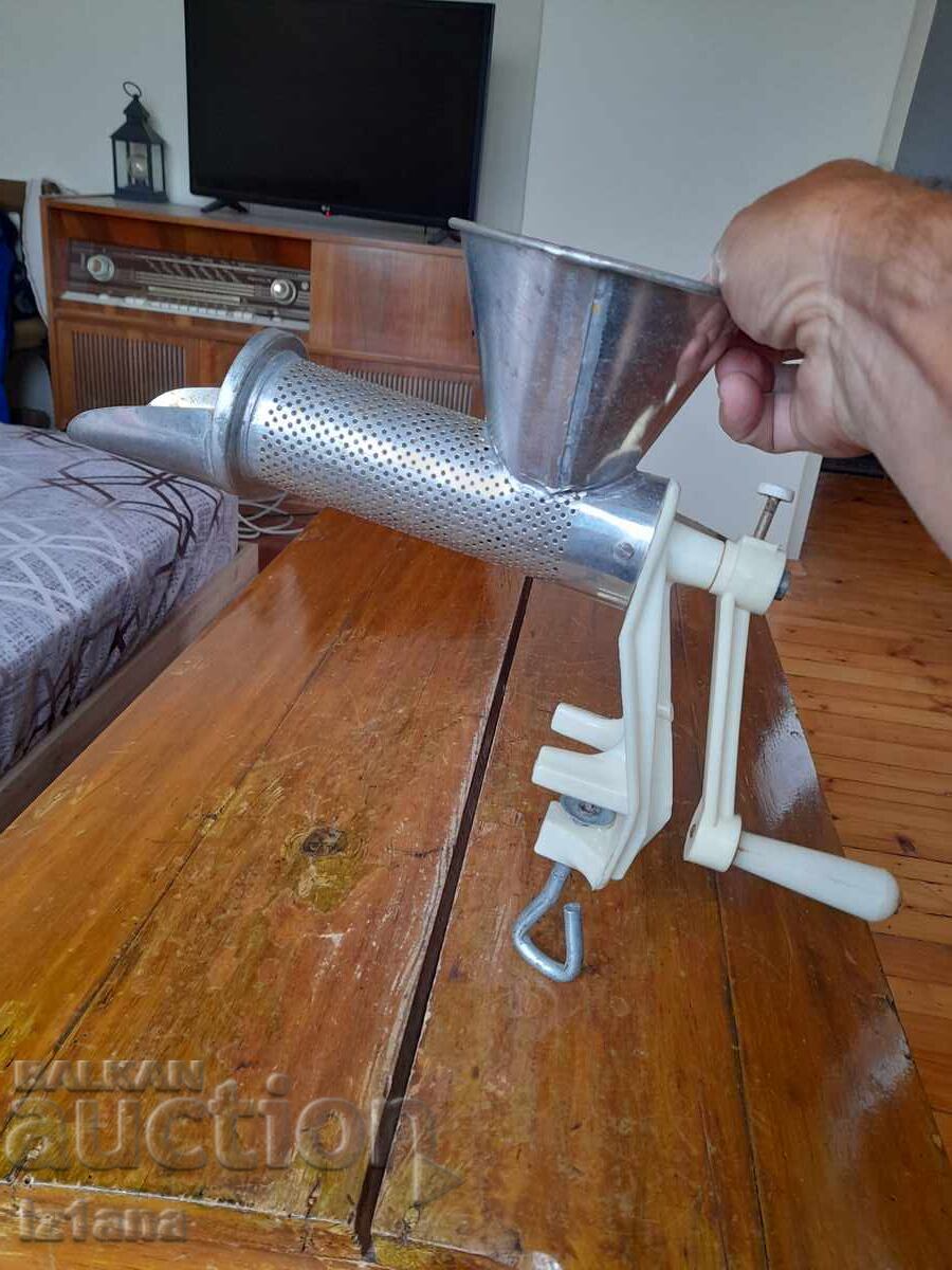 Παλαιός μύλος ντομάτας, μύλος - 6