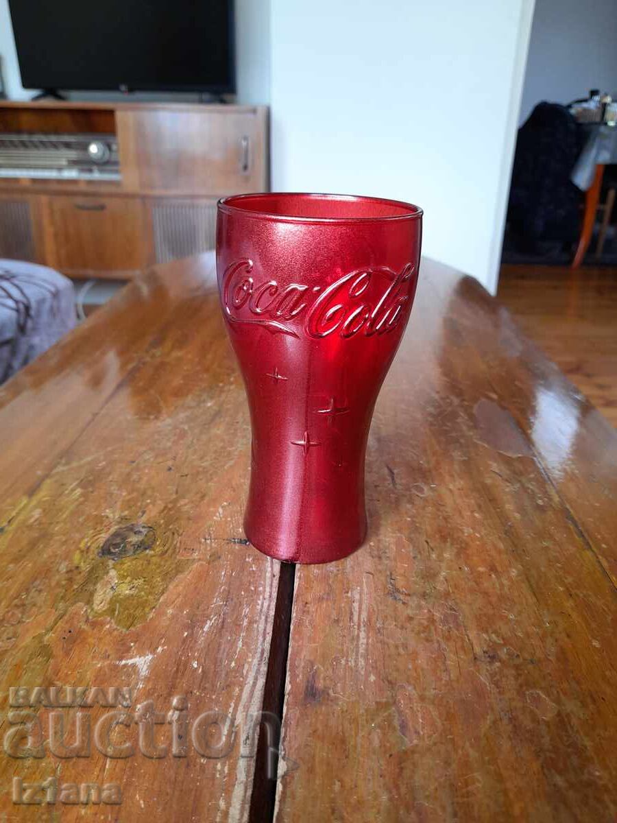 Ένα παλιό ποτήρι Coca Cola, Coca Cola