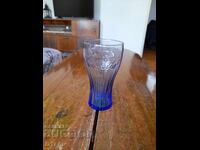 Un pahar vechi de Coca Cola, Coca Cola