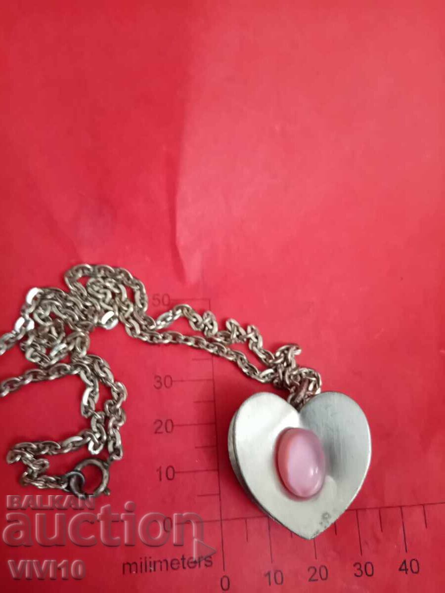 Старинно колие с естествен камък с цена 20.00 лв. | € 10.23