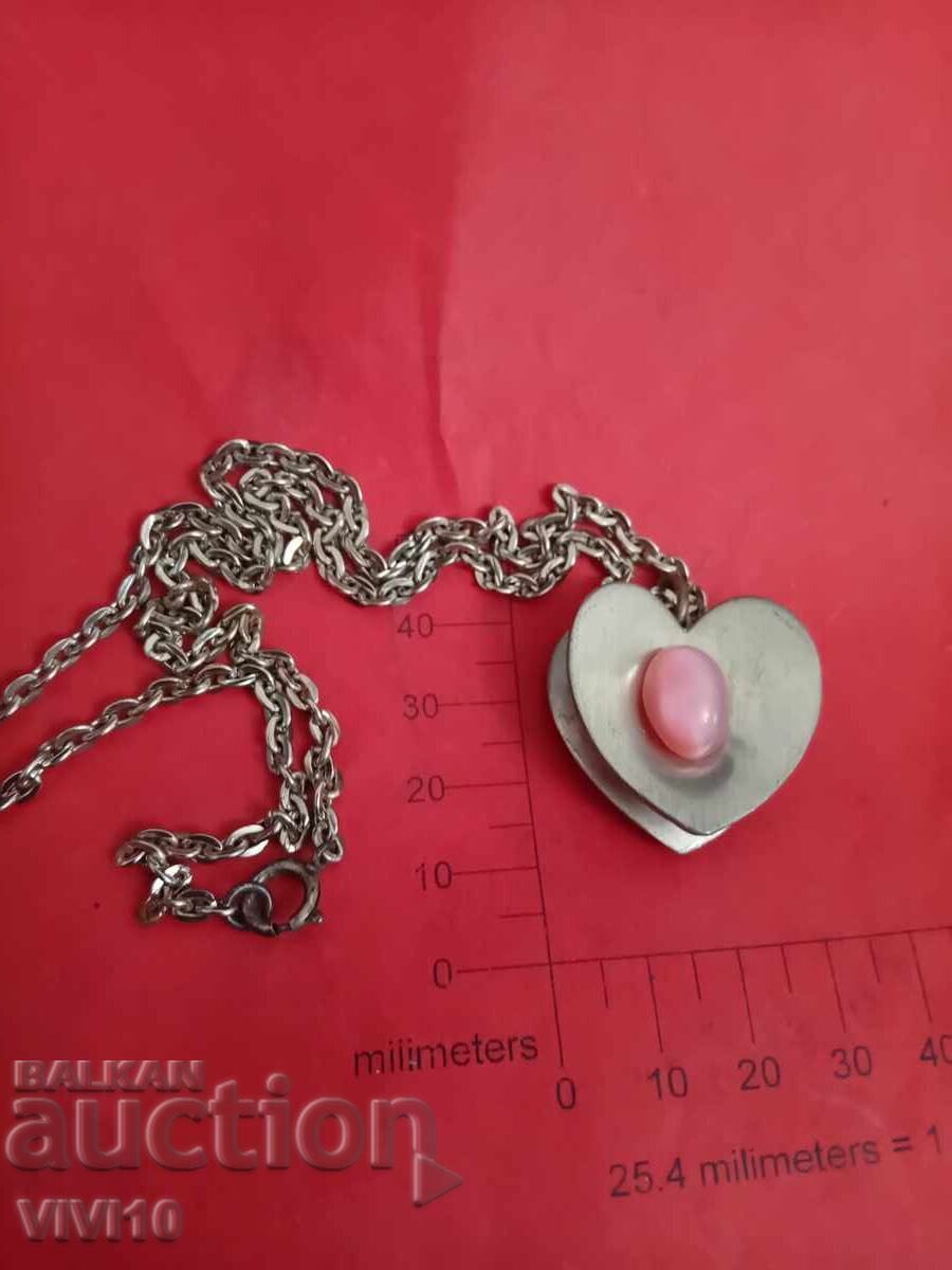 Старинно колие с естествен камък