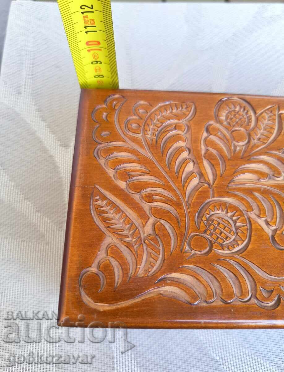 Cutie de lemn. Stil rusesc. Sculptură în lemn. URSS. Perfectă! - 6