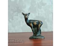 Veche figurină de bronz reprezentând un cerb. Walter Bosse
