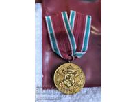 Medalie PSV 1915 - 1918 cu panglică cu dungă albă! Rară!