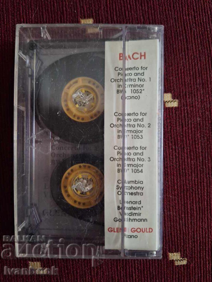 Licitație Caseta audio - Bach - Glenn Gould Licitație Caseta audio - Bach - Glenn Gould