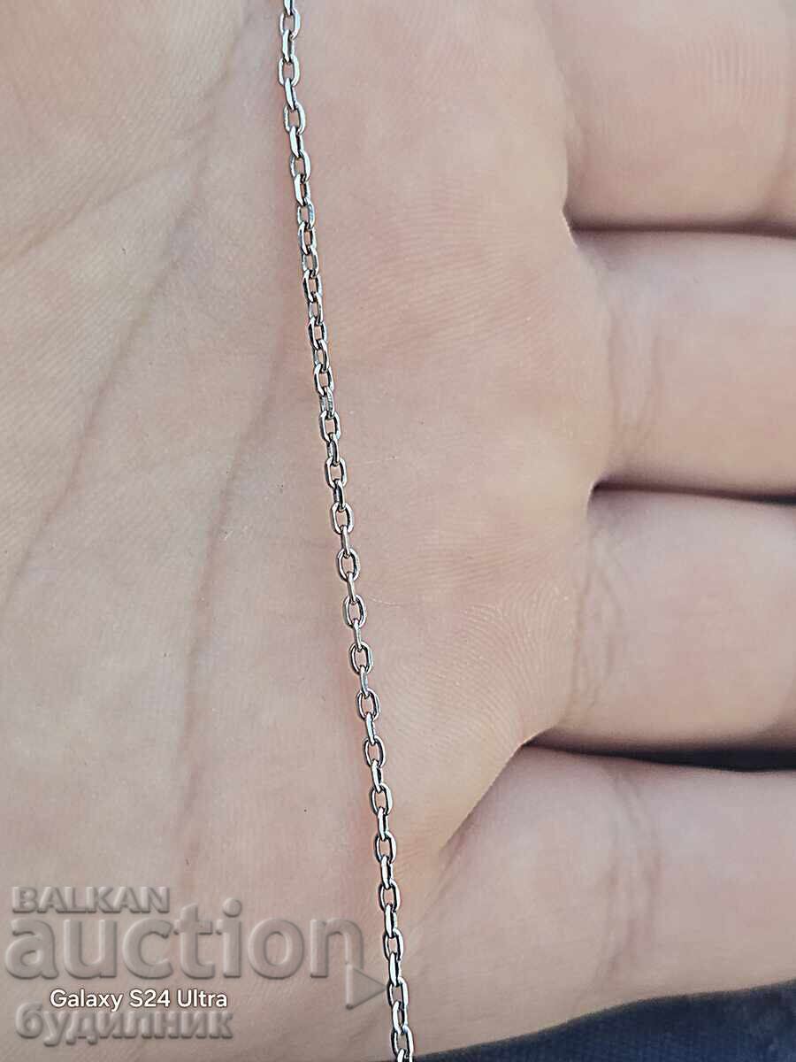 Сребърен синджир с висулка. От 40см до 46см. Пускам над 100 - 6