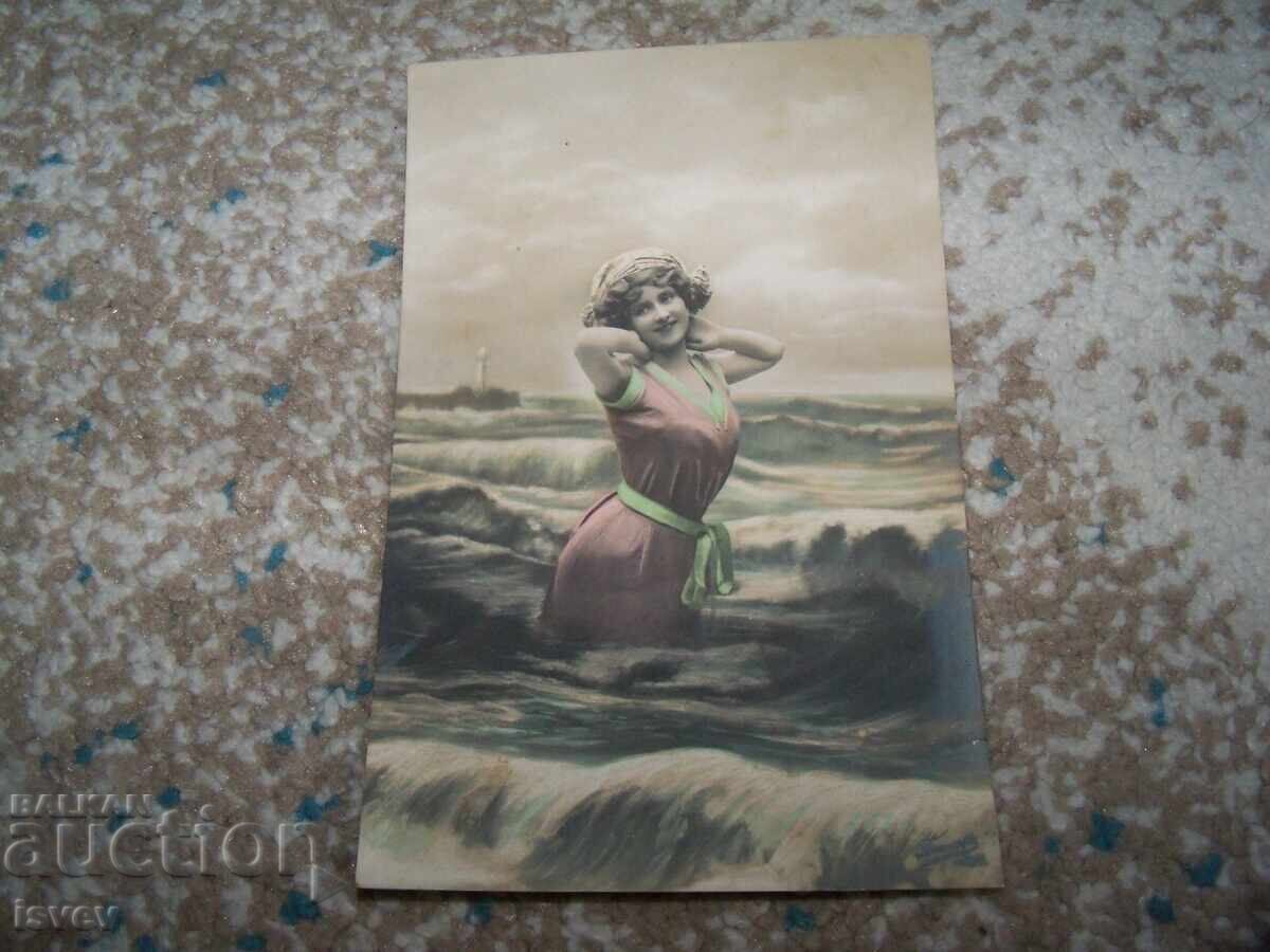 Licitație Frumoasă, veche, romantică carte poștală franceză cu vedere la mare Licitație Frumoasă, veche, romantică carte poștală franceză cu vedere la mare
