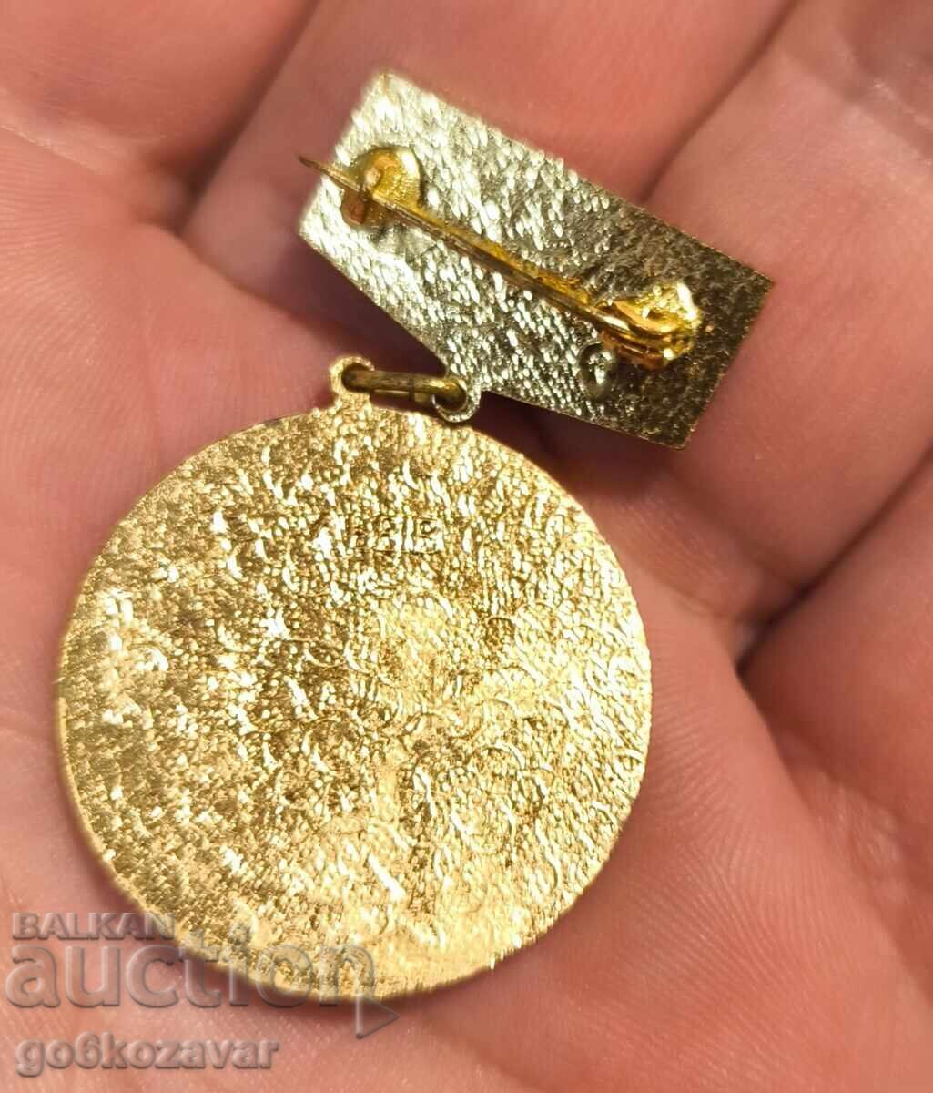 Σήμα Σοβιετικής Ένωσης σμάλτο σήμα ! με τιμή 2.90 BGN | € 1.48