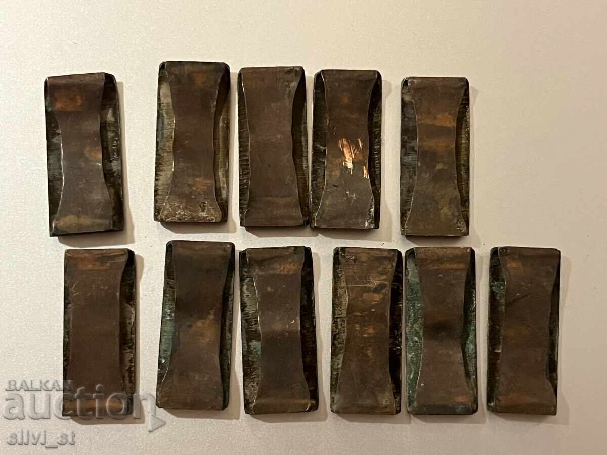 Ασημένια μέρη από αναγεννησιακή ζώνη με τιμή 130.00 BGN | € 66.47