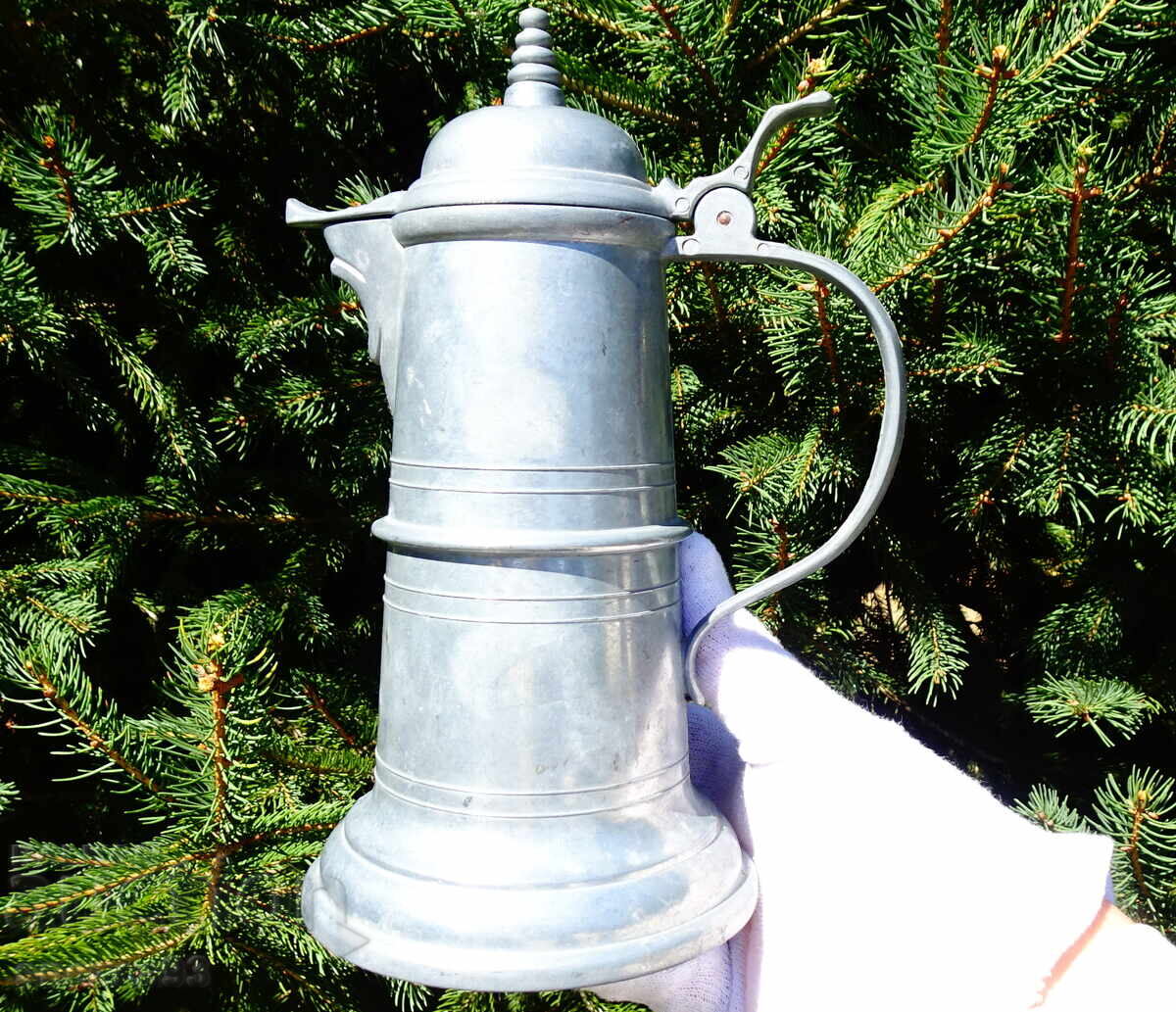 Калаена кана с капак 600 мл.,средновековен дизайн. Калаена кана с капак 600 мл.,средновековен дизайн.