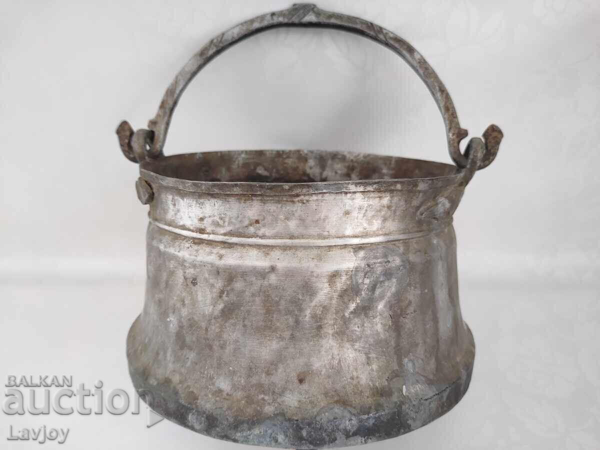 Παλιό πήλινο δοχείο μέλι (μεντσέ)