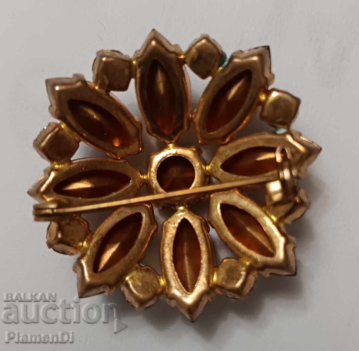 Доставка на Винтидж Маркова брошка