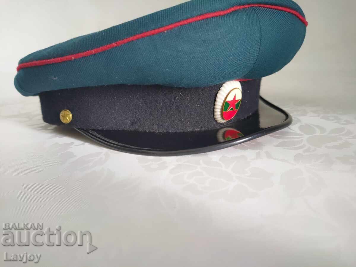 Доставка на Военна соц фуражка