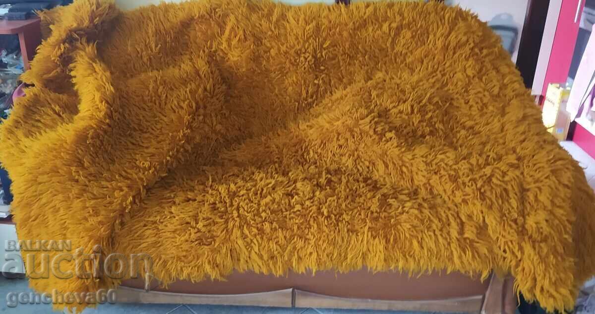 Αυθεντικό μεγάλο μάλλινο χαλί