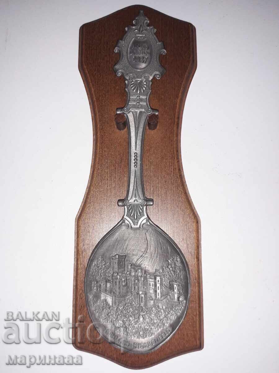 СУВЕНИР. ЦИНК, ДЪРВО