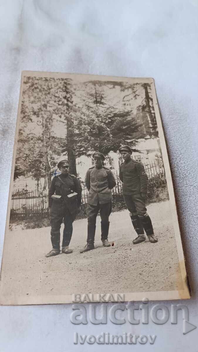 Снимка Трима войници Първа Световна Война