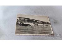 Снимка Варна Младежи и девойки в морето