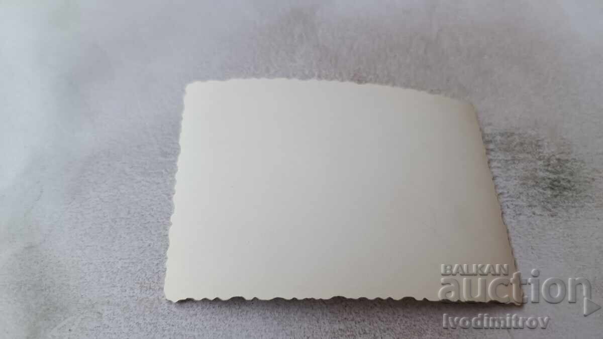 Снимка Малко момченце на плажа с цена 1.85 лв. | € 0.95 Снимка Малко момченце на плажа с цена 1.85 лв. | € 0.95