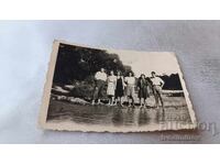 Φωτογραφία Παιδιών και Κοριτσιών στον ποταμό Λούντα Κάμτσια 1944