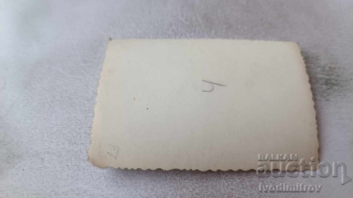 Foto Omul în mare cu preț 2.25 BGN | € 1.15