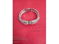 Antique bracelet with stones