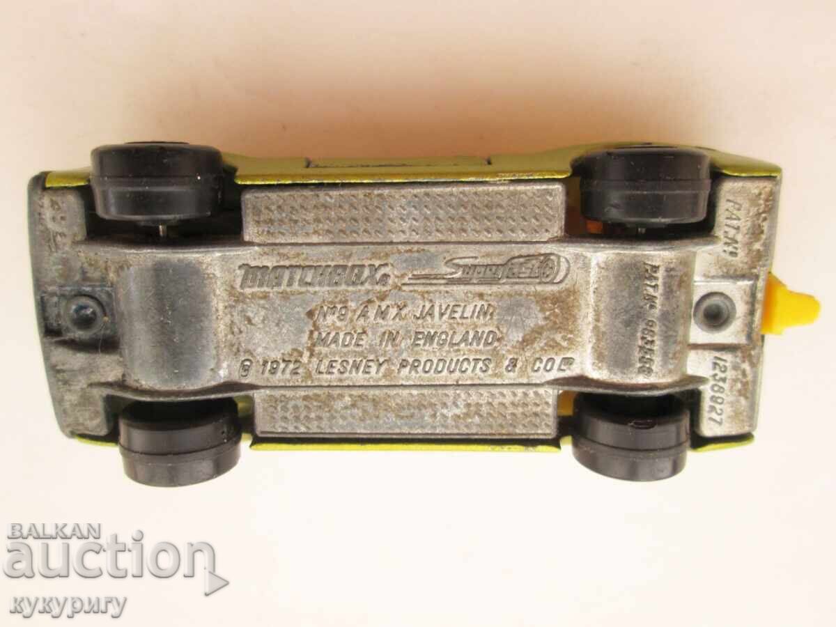 Old metal AMX Javelin Matchbox Superfast No. 9 car - 7