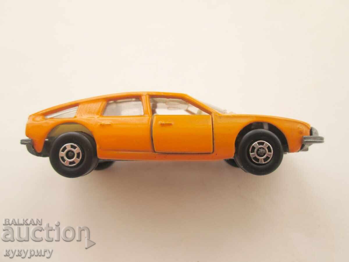 Delivery of Old metal BMC Pininfarina Matchbox Superfast N56 cart