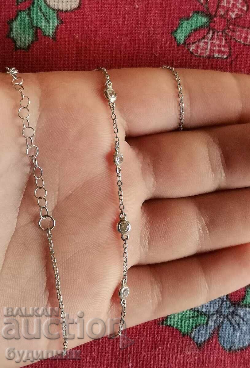 Сребърен синджир. От 32 до 37см. Пускам над 100 Аукциона. Ра с цена 17.99 лв. | € 9.20 Сребърен синджир. От 32 до 37см. Пускам над 100 Аукциона. Ра с цена 17.99 лв. | € 9.20