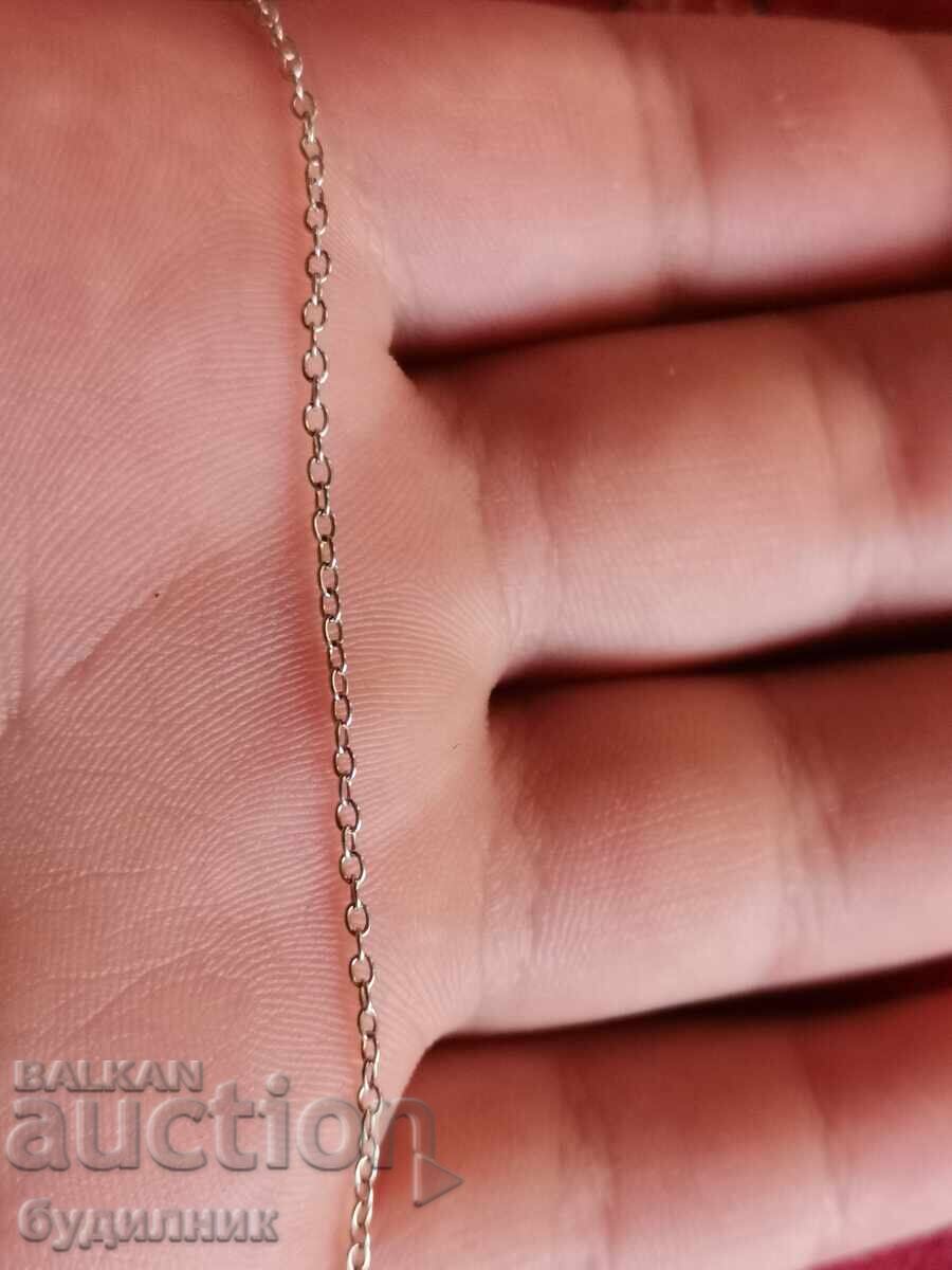 Сребърен синджир. От 32 до 37см. Пускам над 100 Аукциона. Ра - 6 Сребърен синджир. От 32 до 37см. Пускам над 100 Аукциона. Ра - 6