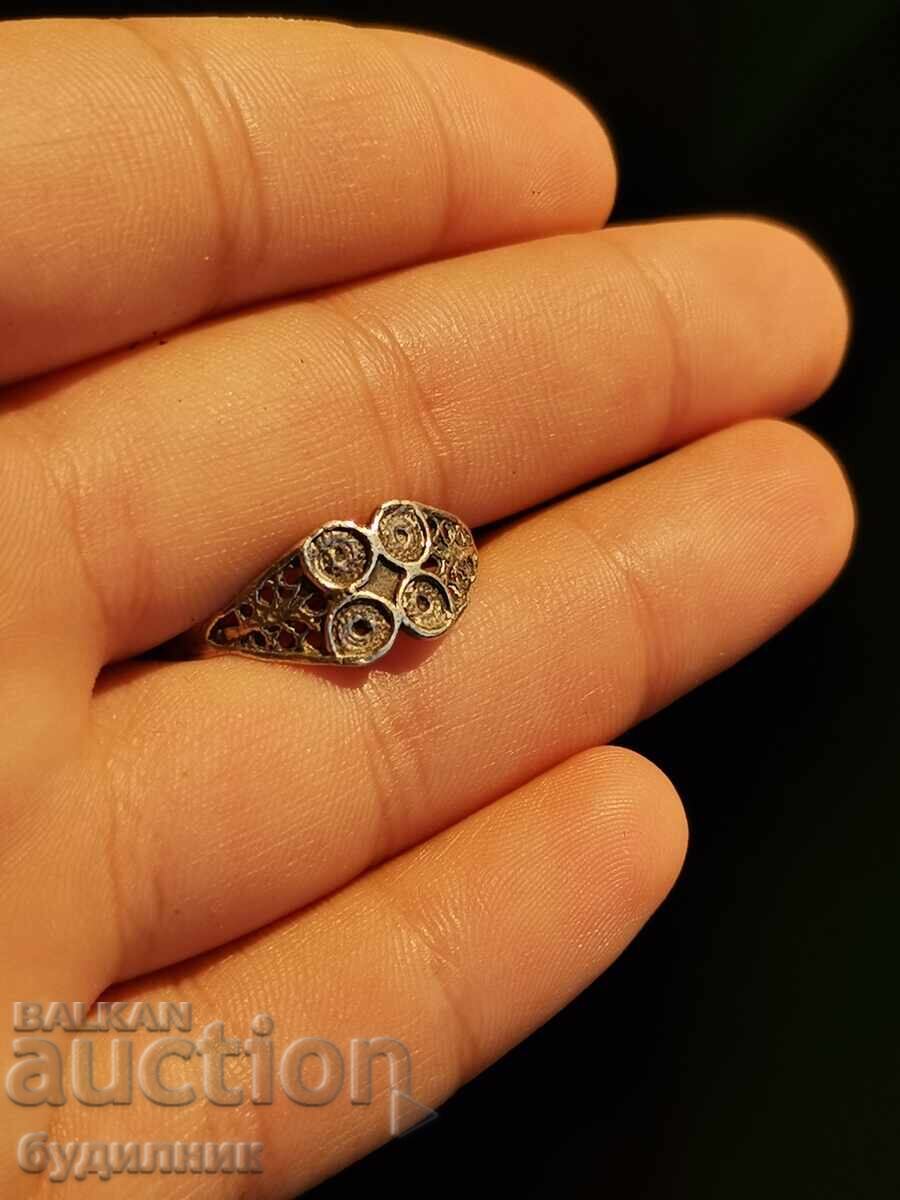 Silver ring. 18.5mm. I'm launching over 100 auctions. Check them out with price 16.99 BGN | € 8.69 Silver ring. 18.5mm. I'm launching over 100 auctions. Check them out with price 16.99 BGN | € 8.69