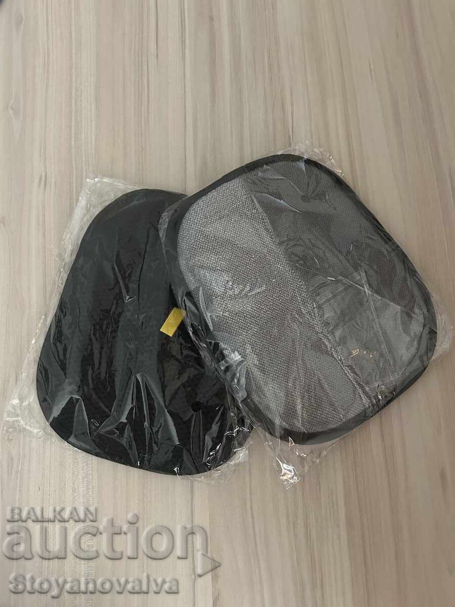 Glove for cleaning fur - for furniture, clothes and car Glove for cleaning fur - for furniture, clothes and car