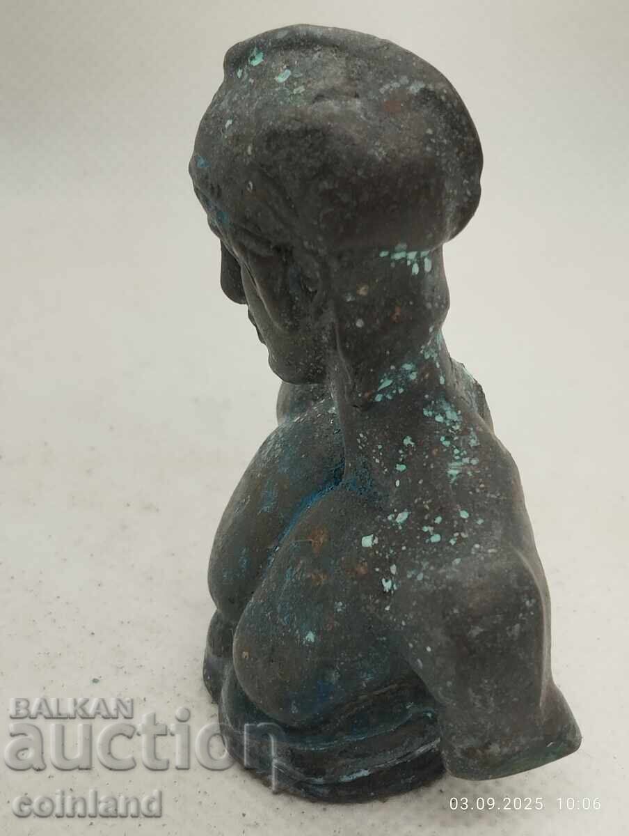 Antique Bronze Figurine REPLICA REPRODUCTION with price 40.00 BGN | € 20.45 Antique Bronze Figurine REPLICA REPRODUCTION with price 40.00 BGN | € 20.45