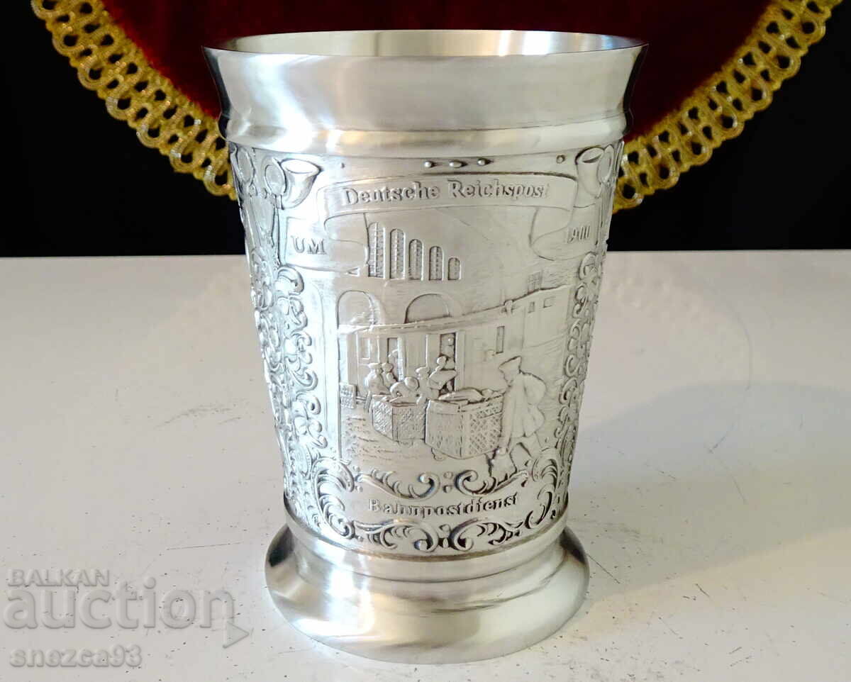 Доставка на Чаша от калай за вино с пощальони.